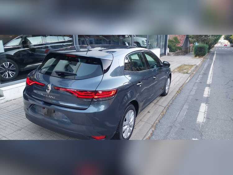 Renault Megane 1.5 dci 115cv AUTOMATICO foto 10